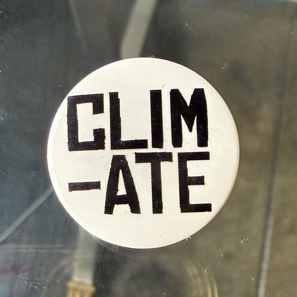 Vivienne Westwood Climate Cli-mate Change Pin - Picture 1 of 3